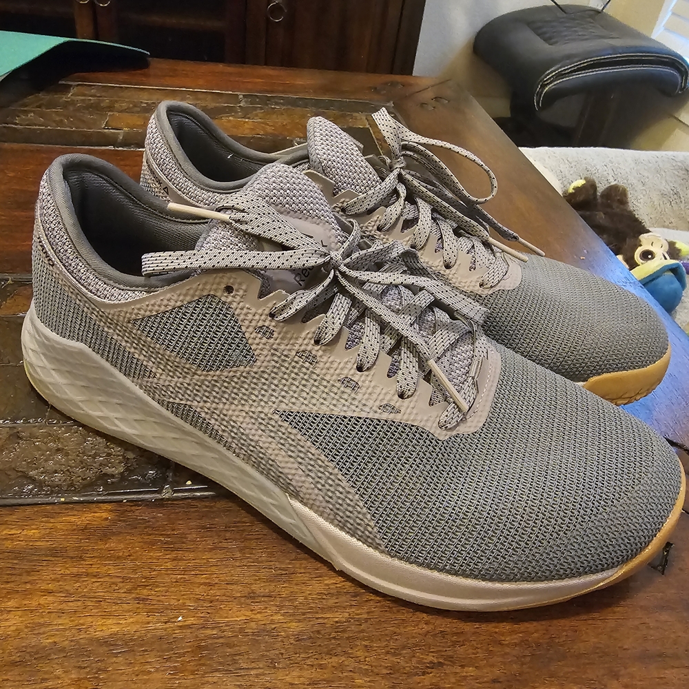 Reebok Men's Gray Training Shoes